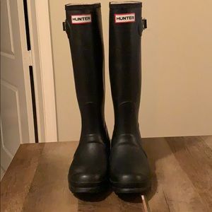 Women’s Size 7 Black Hunter Rainboot